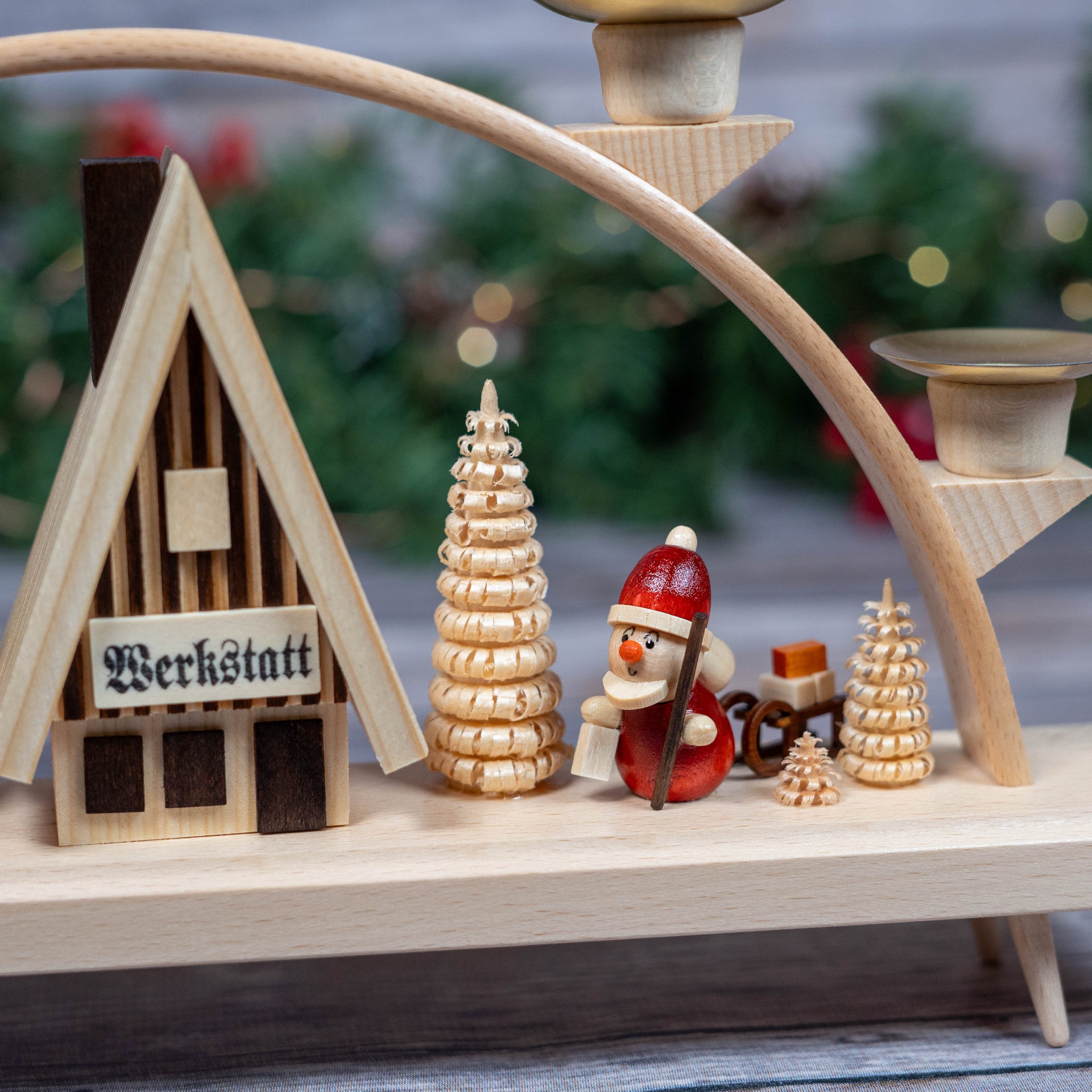 Traditional German Santa Workshop Schwibbogen 33x5x16.5cm