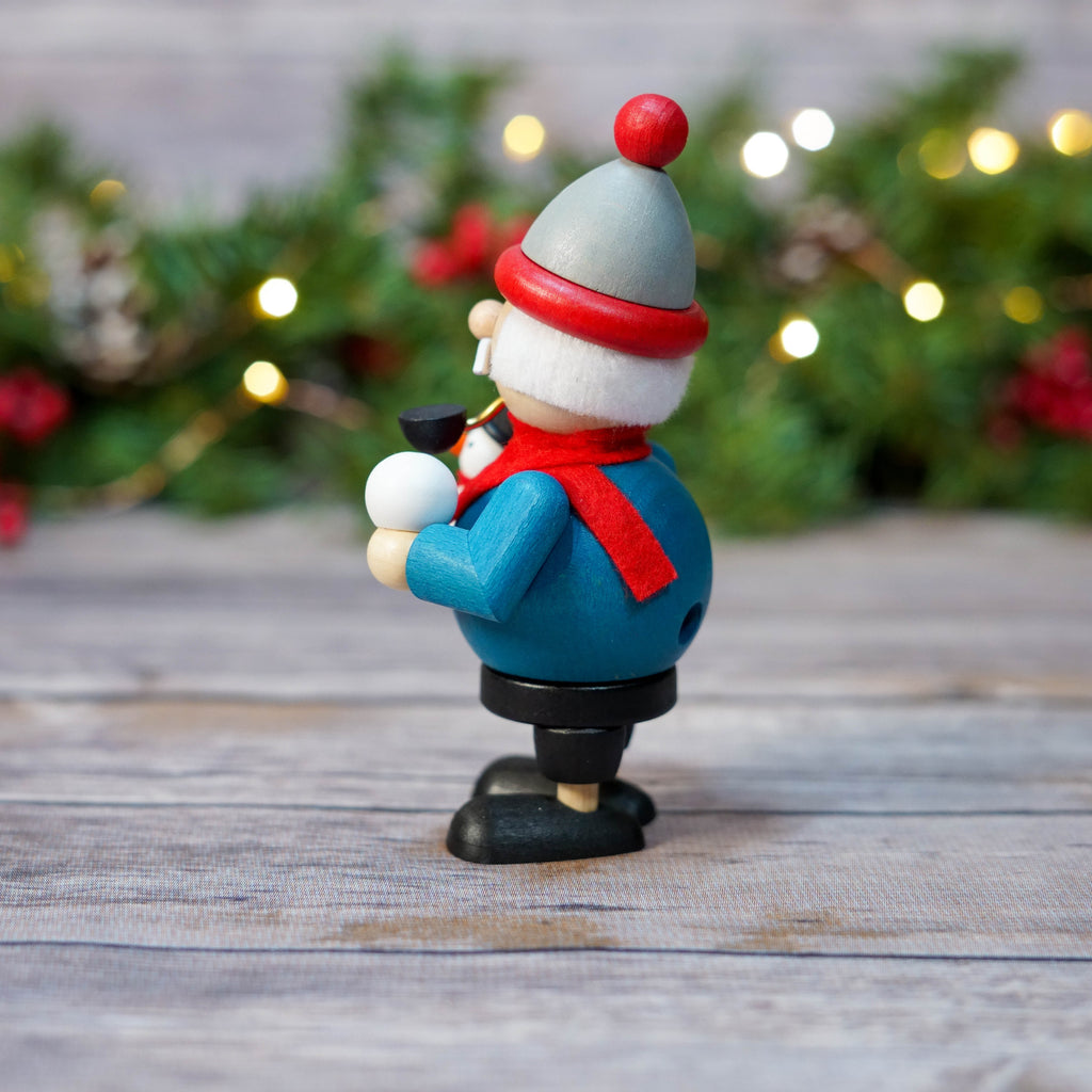 Close-up of the Mini Snowman Smoker's detailed craftsmanship