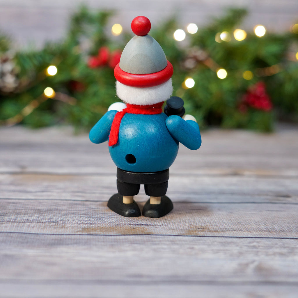 Side view of the Mini Snowman Smoker showing festive attire