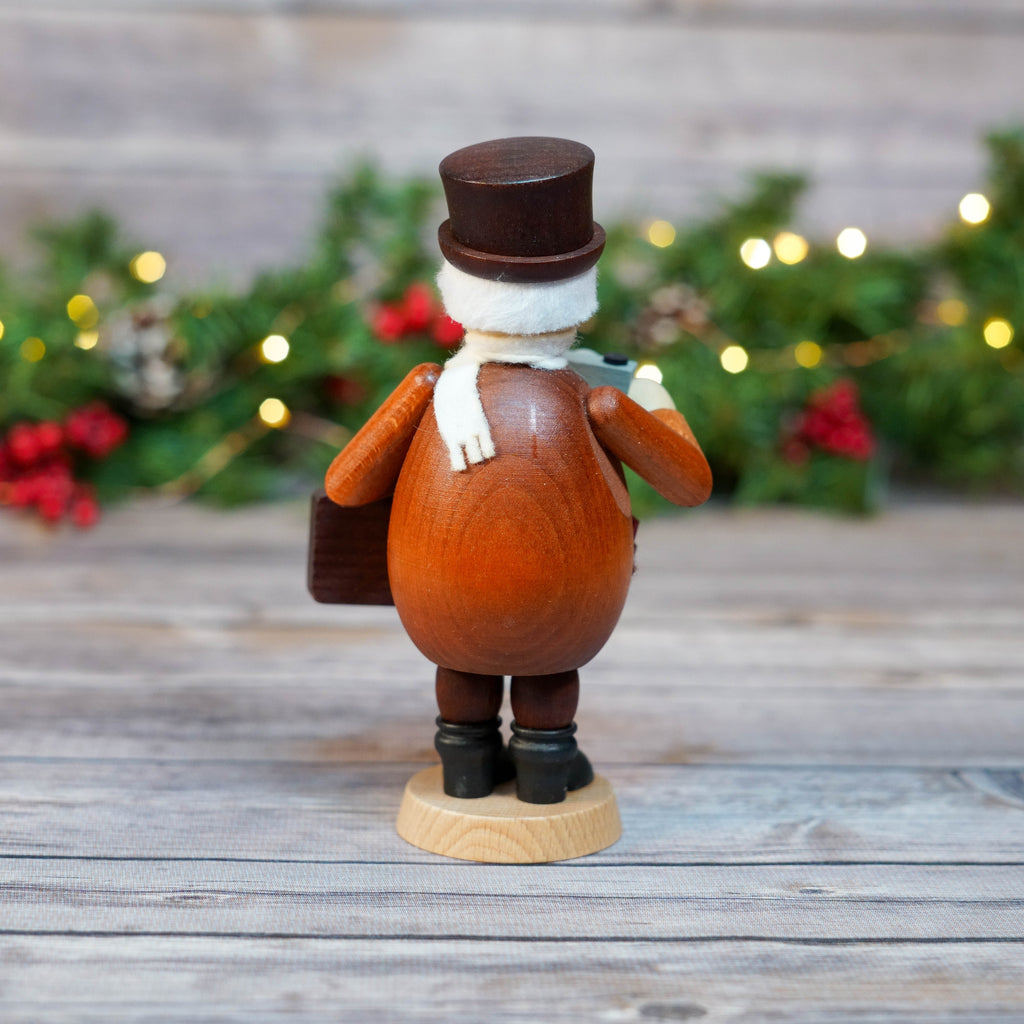 Doctor Smoker figurine with traditional German styling