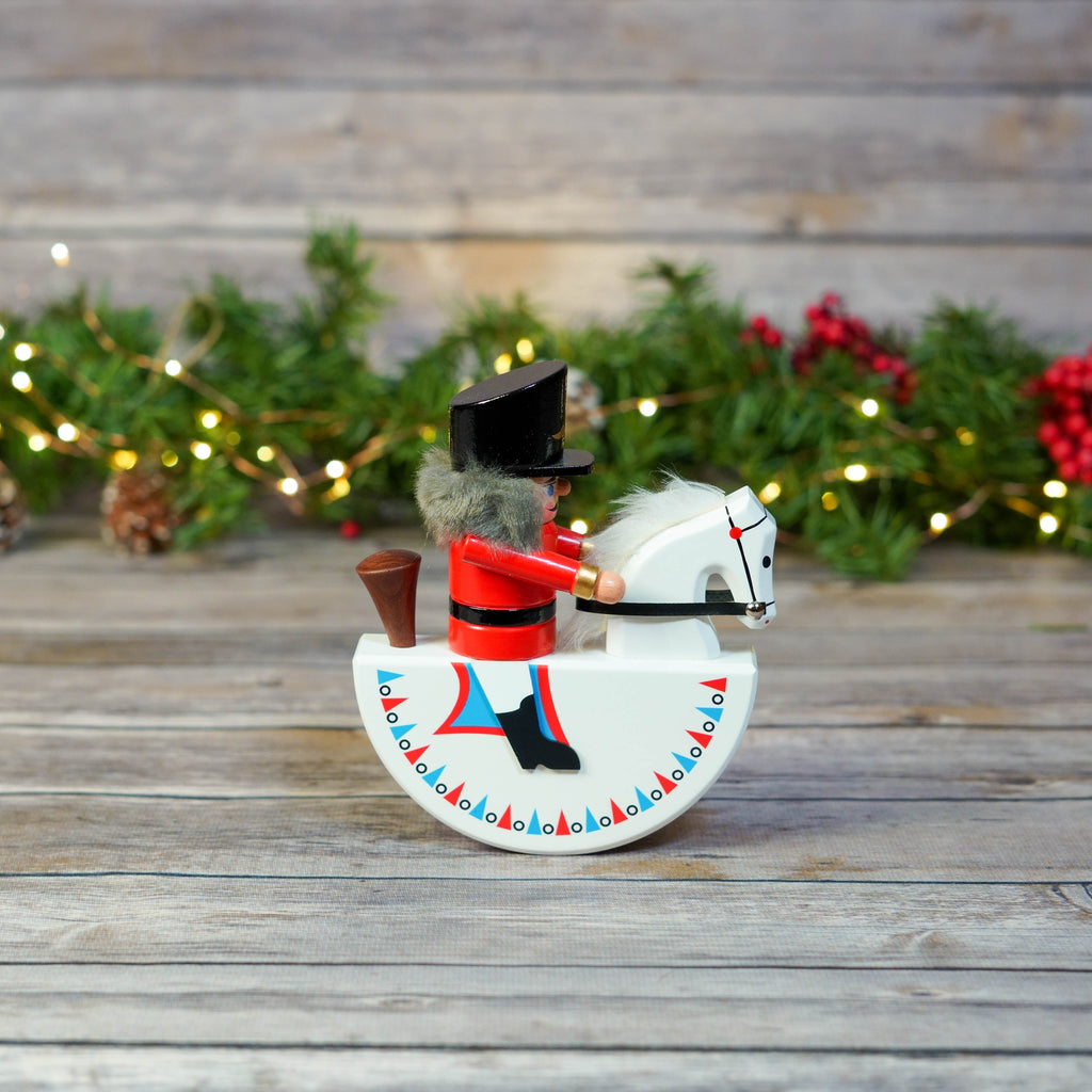 Side view of Nutcracker showing off intricate saddle design