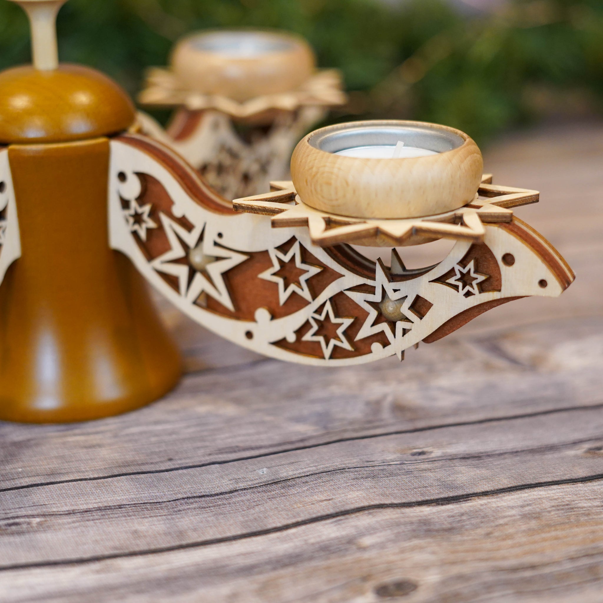 Traditional German Wooden Advent Candle Holder, 40x26 cm – Seiffen