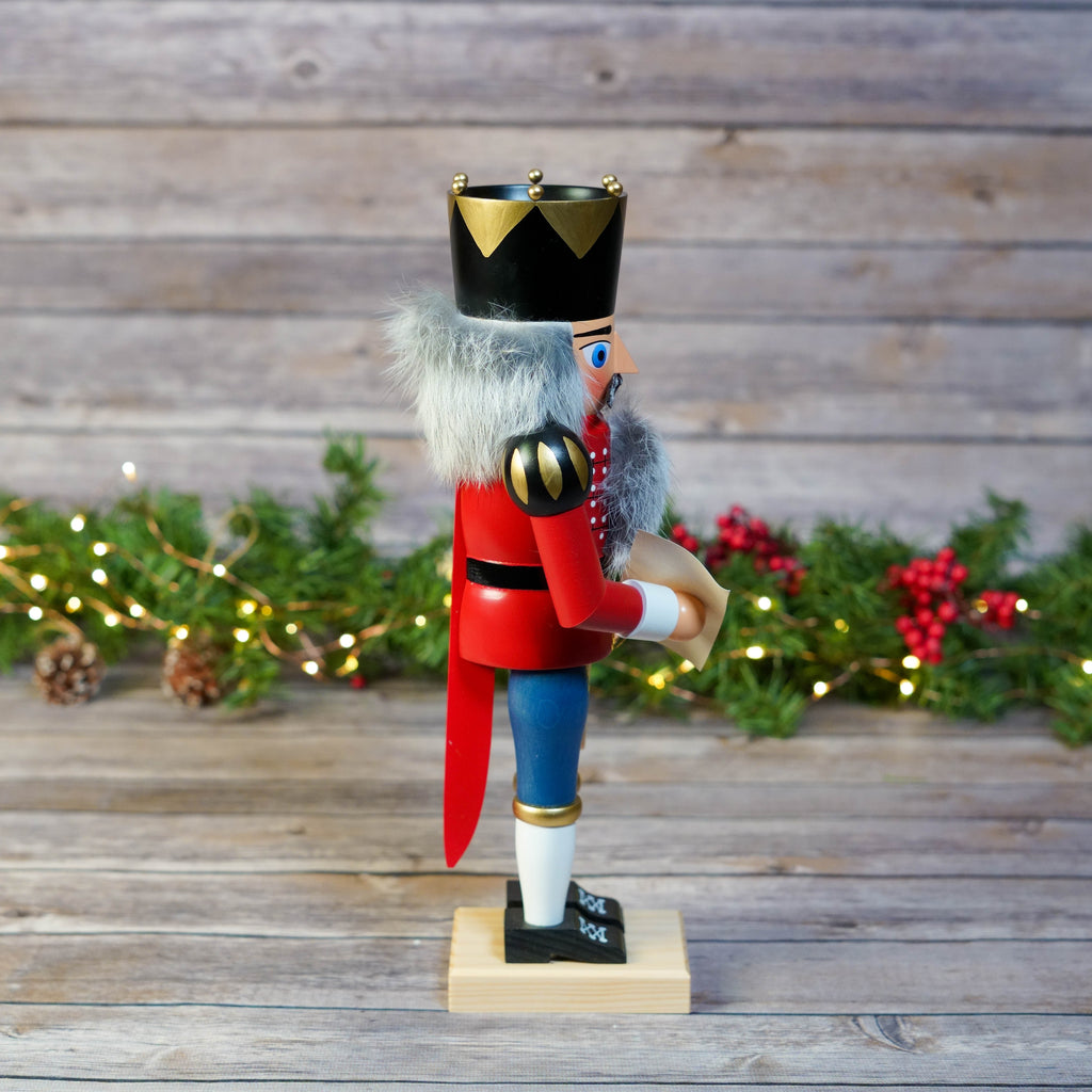 Rear view of General von Bieber Nutcracker showing back details
