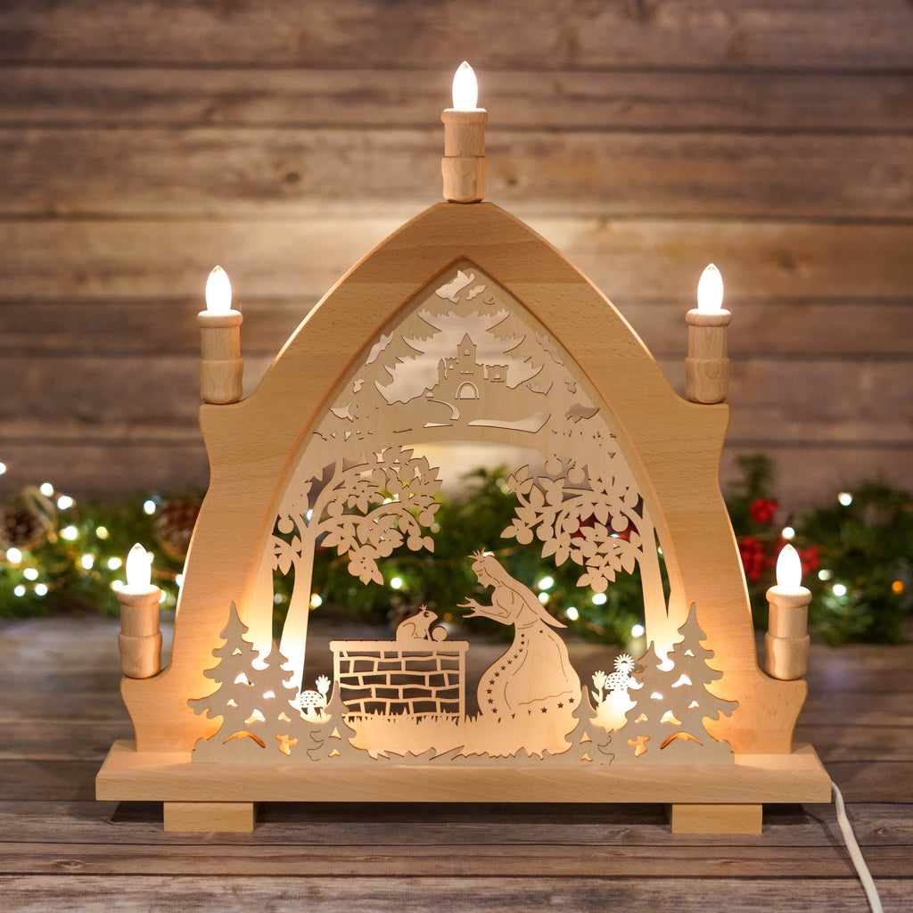 Detailed scene of Princess and Frog under arched wooden Schwibbogen