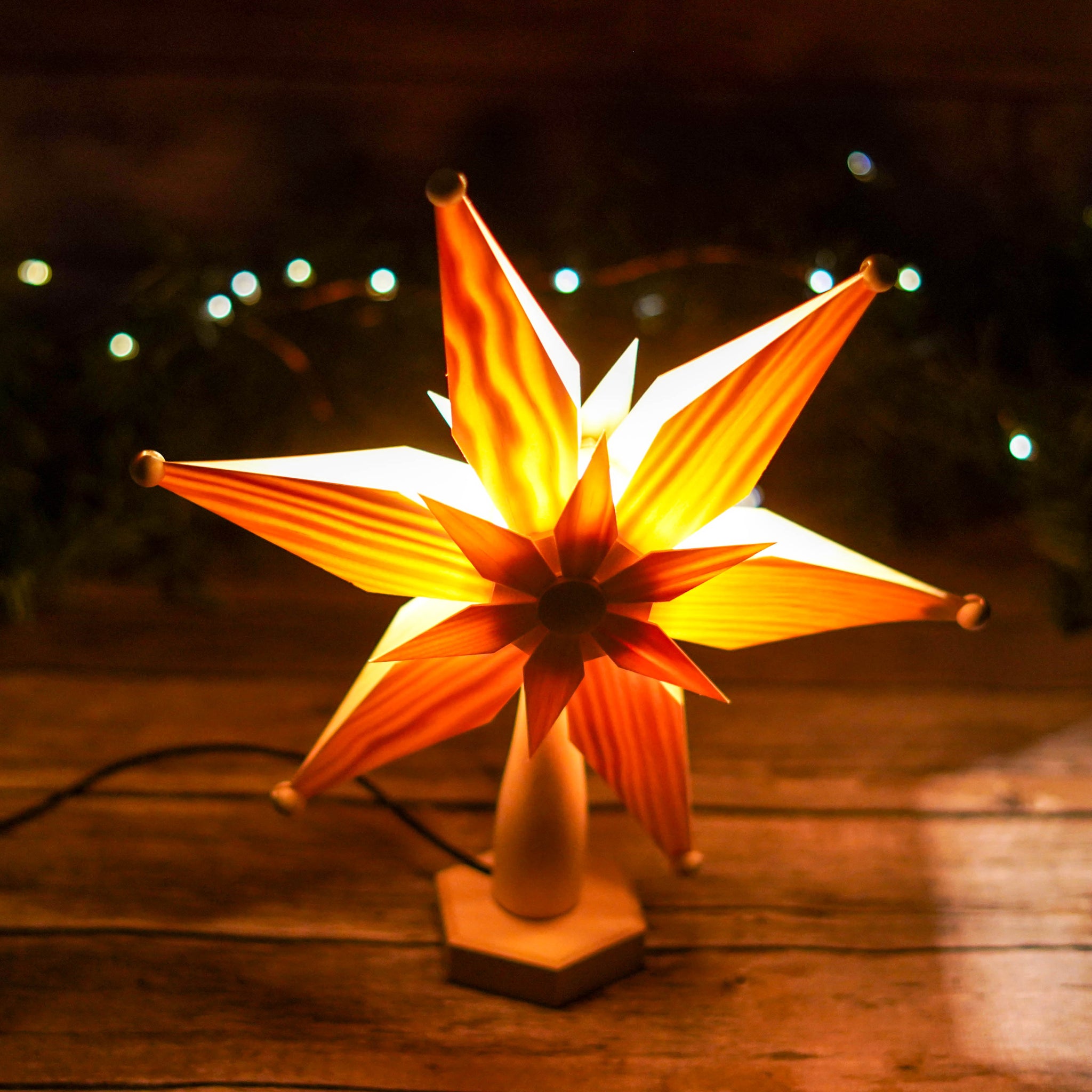 Electric Wood Star Tree Topper | 28cm & 11in – Seiffen Haus