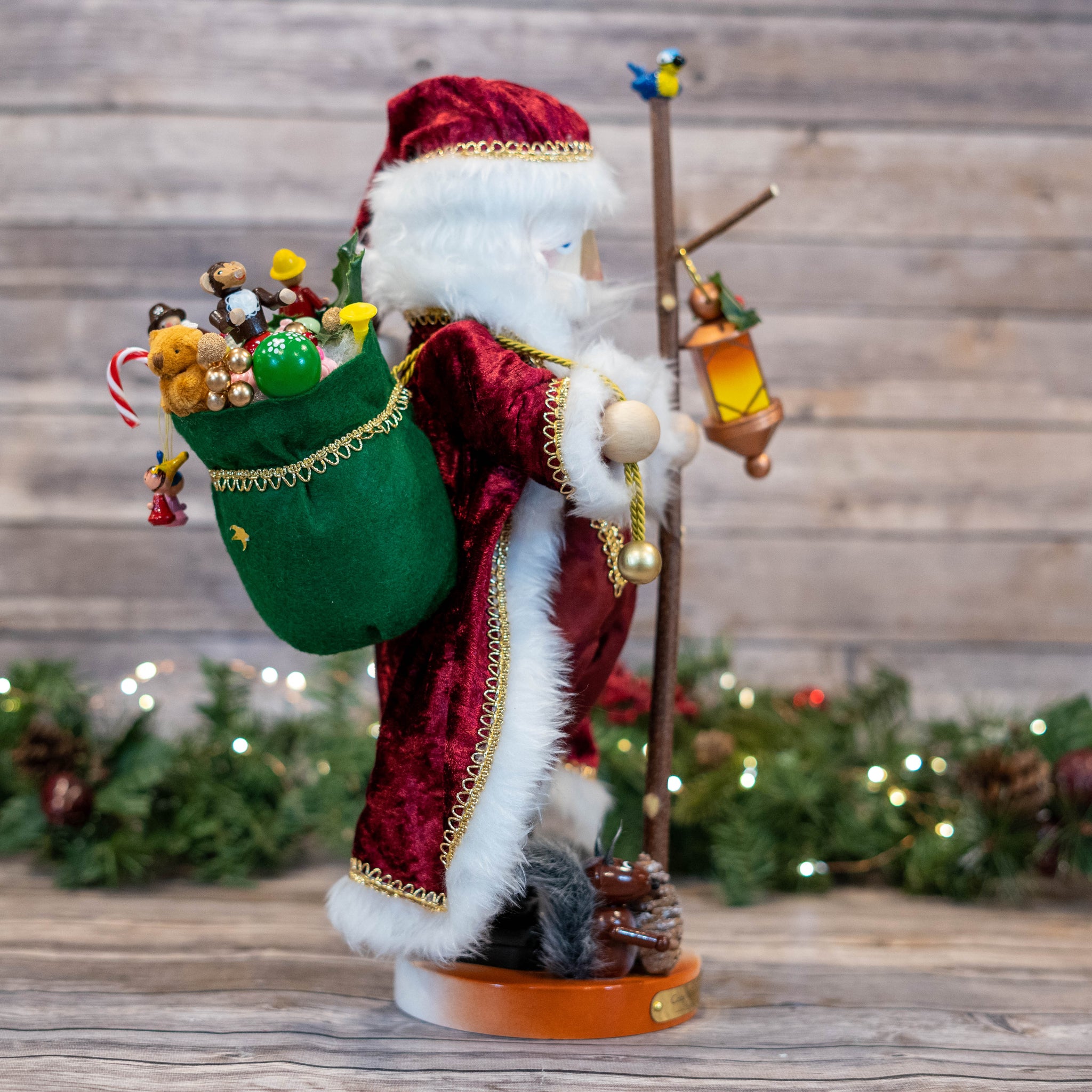 Steinbach Cozy Woodland Santa Nutcracker 47 cm (18.5 in) – Seiffen