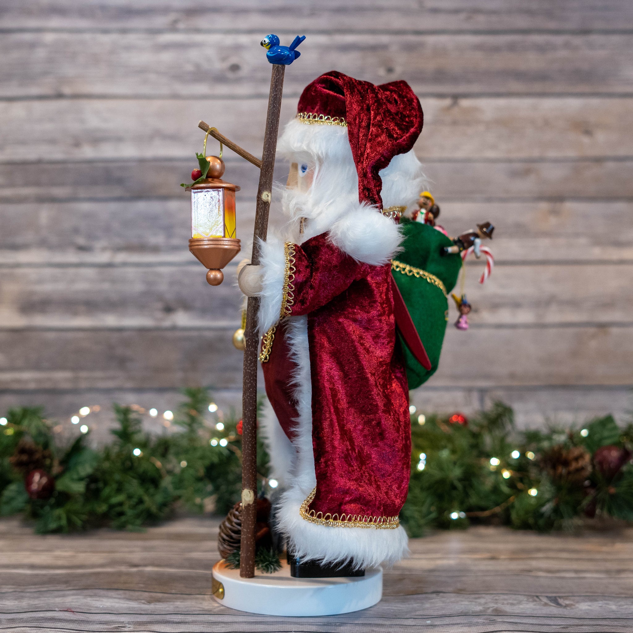 Steinbach Cozy Woodland Santa Nutcracker 47 cm (18.5 in) – Seiffen